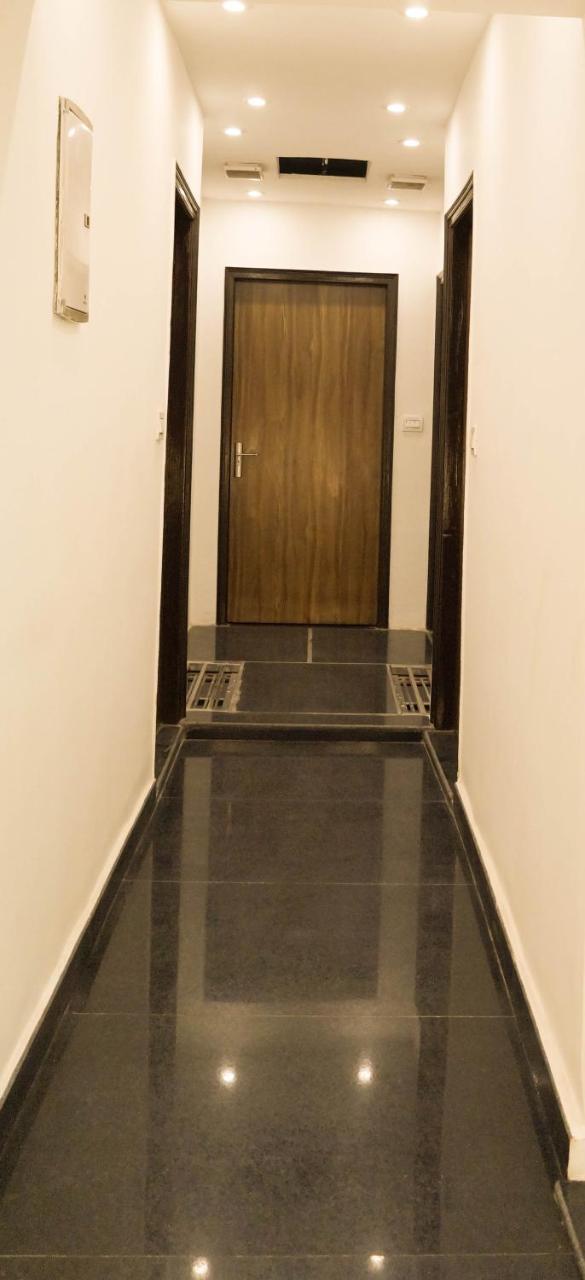 Osakataj Hotel Agra  Eksteriør billede
