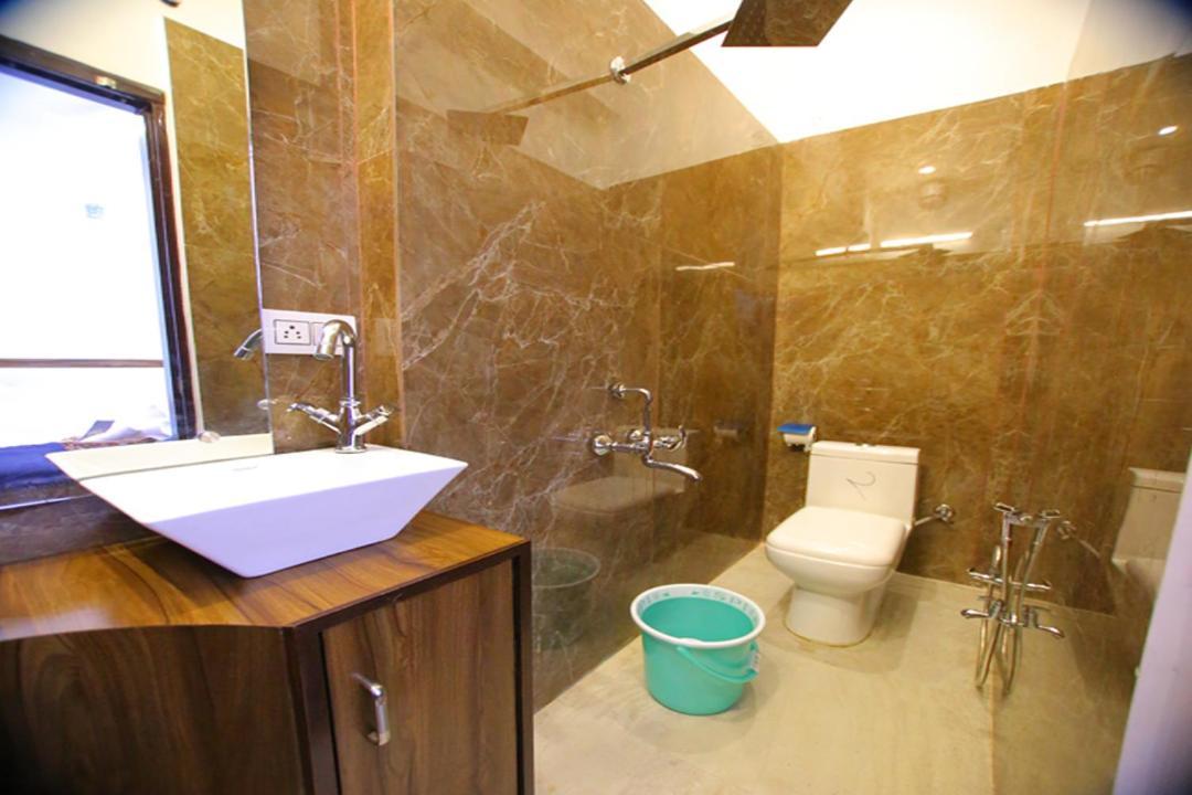 Osakataj Hotel Agra  Eksteriør billede